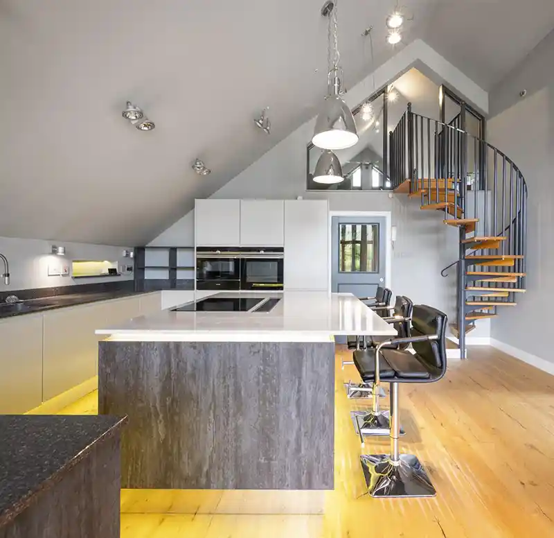 Letting Through Saxton Mee